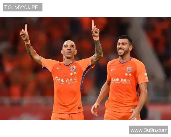 广州富力与山东鲁能激战正酣谁能在这场较量中笑到最后